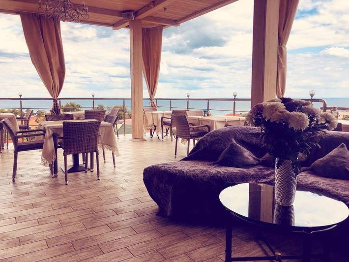 Maison d’hôte pour 4 personnes, avec terrasse et piscine, animaux acceptés à Odessa