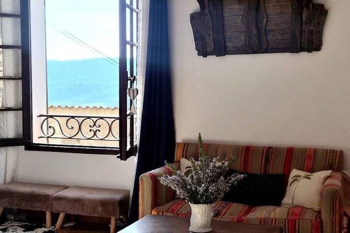 Appartement entier, Suite intimiste en pierre avec terrasse – Verdon in Moustiers-Sainte-Marie, Alpes-de-Haute-Provence