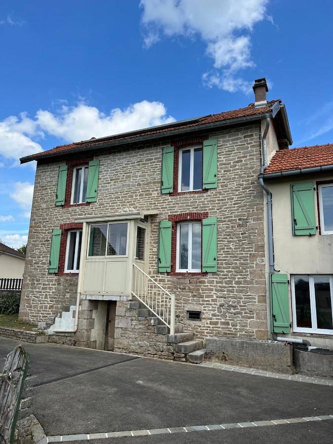 Three-Bedroom Holiday Home in Longeau-Percey, Haute-Marne
