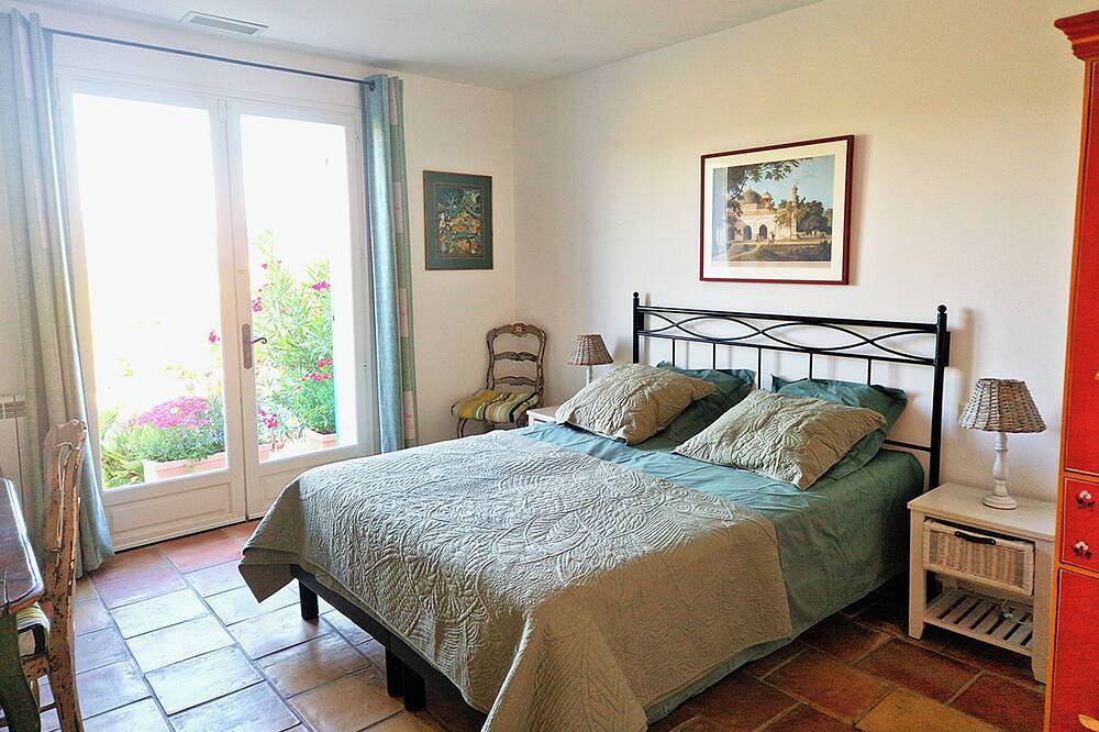 Villa 5* comfort - splendid view Mt Ventoux - peace and nature 2 km from centre in Vaison-la-Romaine, Parc naturel régional du Mont-Ventoux