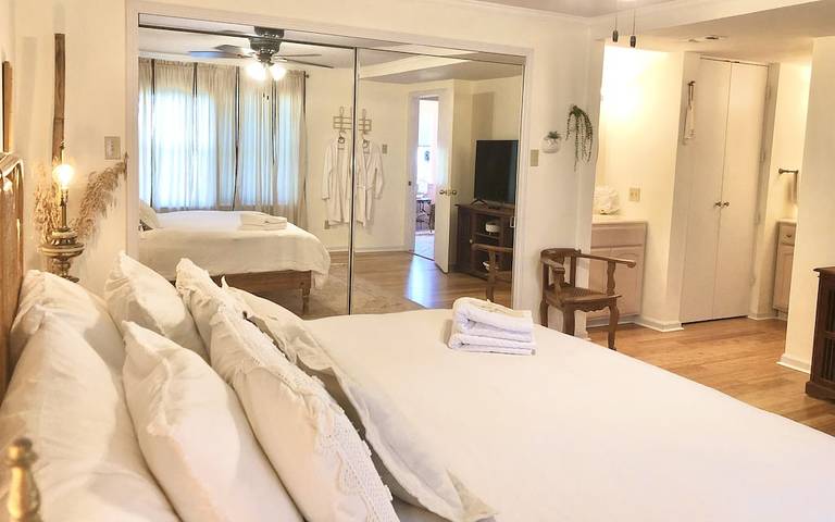 Vacation rental for 9 people, with yard and terrace in Texas Gulf Coast