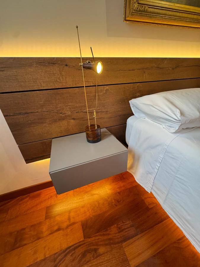 Domus Colosseum, detached house just few steps from the Colosseum in Centro di Roma, Roma