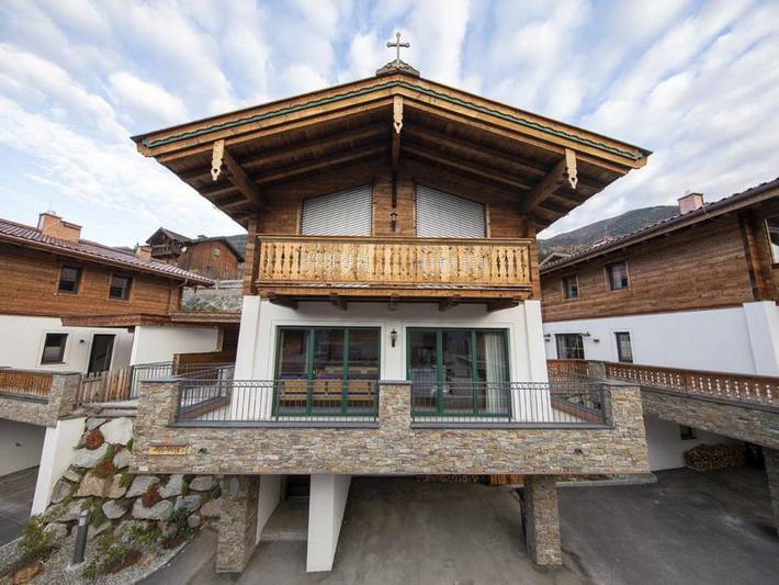 Chalet für 8 Personen, mit Terrasse in Neukirchen am Großvenediger