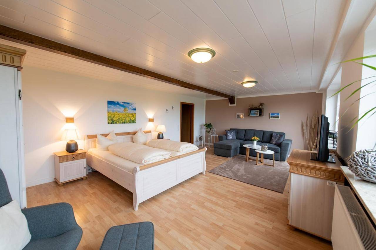 Single Room with Balcony in Bösdorf, Südliche Ostseeküste