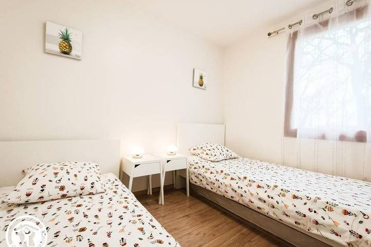 Location de vacances pour 8 personnes, avec jardin à Villesèque - 4