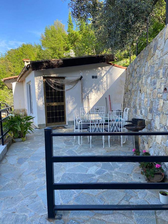 Location de vacances pour 5 personnes, avec terrasse et vue, animaux acceptés à Camporosso - 2