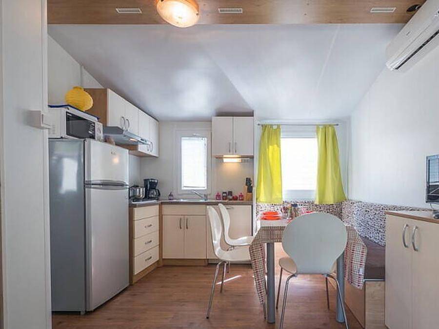 Camping Zaton Holiday Resort - Mobilheim 6 personen - Comfort | 3 Schlafz. | 6 Pers. | Erhöhte Terrasse | Klimaanlage | Tv in Nin, Zadar