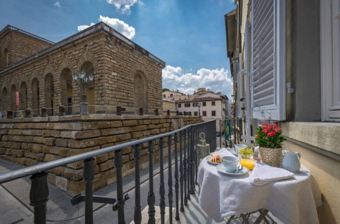 Ganze Wohnung, Ferienwohnung für 12 Personen mit Terrasse in Florence city center, Florenz