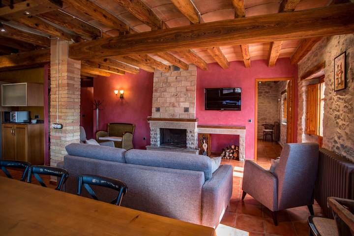 Casa rural para 16 personas, con jardín en Solsonés - 4