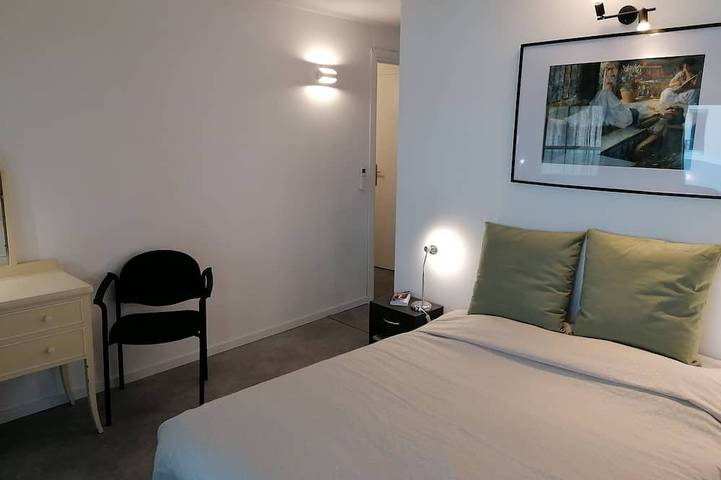 Maisonette-Gartenterrasse im Herzen von Juan-les-Pins. 6/8 Personen. in Juan-les-Pins, Antibes