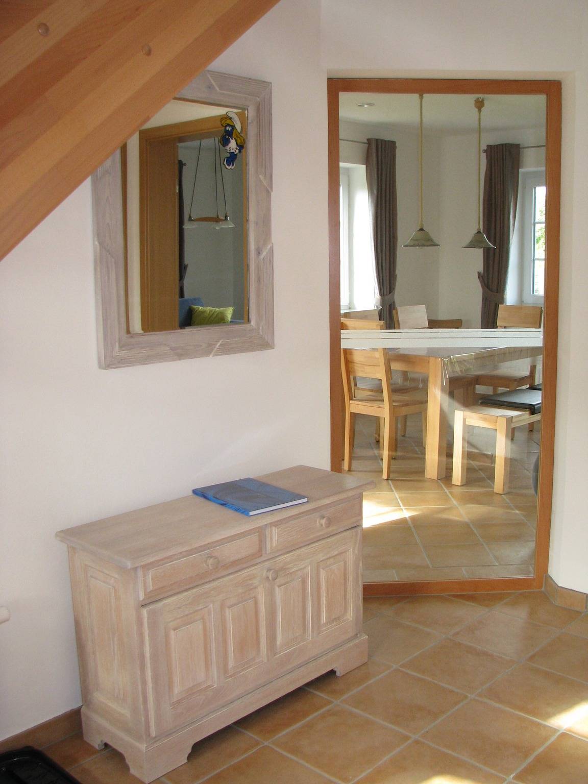 Holiday Home 'Ferienhaus Süderhus Nordstrand' with Private Terrace, Private Garden and Wi-Fi in Nordstrand (Municipality), Nordstrand