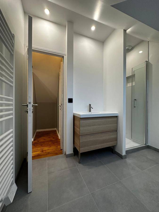 Location de vacances pour 8 personnes, avec jardin à Mantes-la-Ville - 2