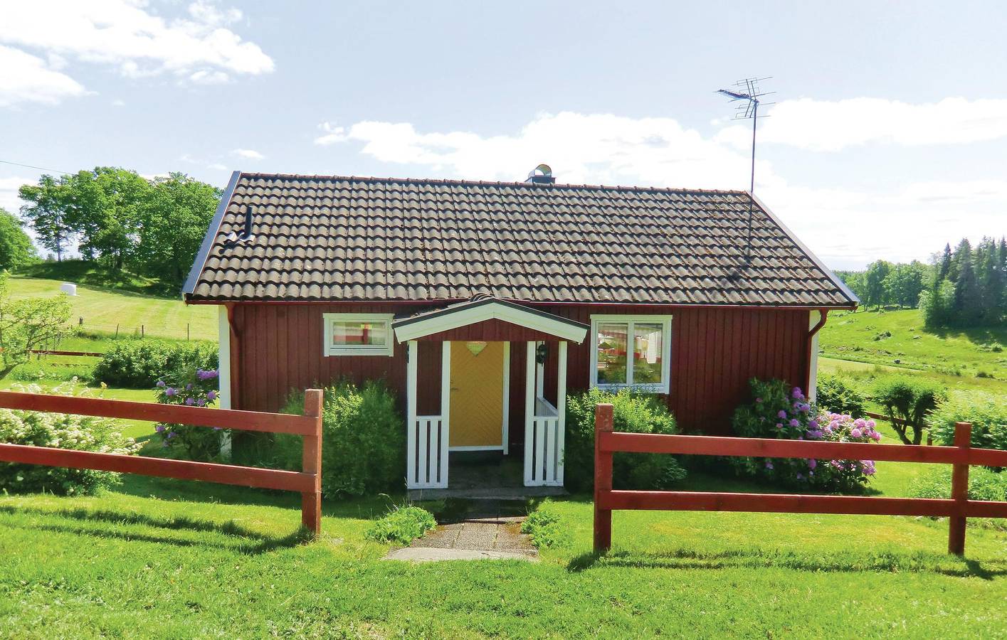 Ferienhaus für 4 Personen mit Terrasse in Jönköpings län