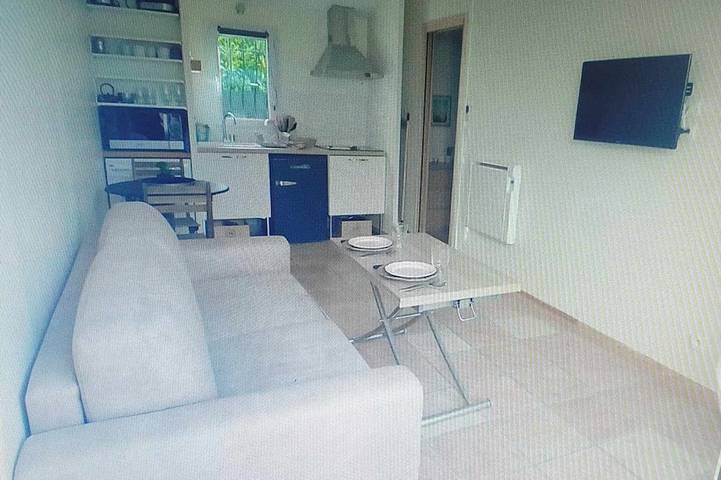 Greoux Les Bains Maisonnette T2 avec terrasse et parking privé in Gréoux-les-Bains, Alpes-de-Haute-Provence