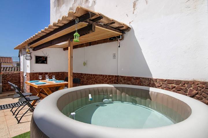 Ferienhaus für 6 Personen, mit Balkon und Whirlpool sowie Garten in Silves - 2