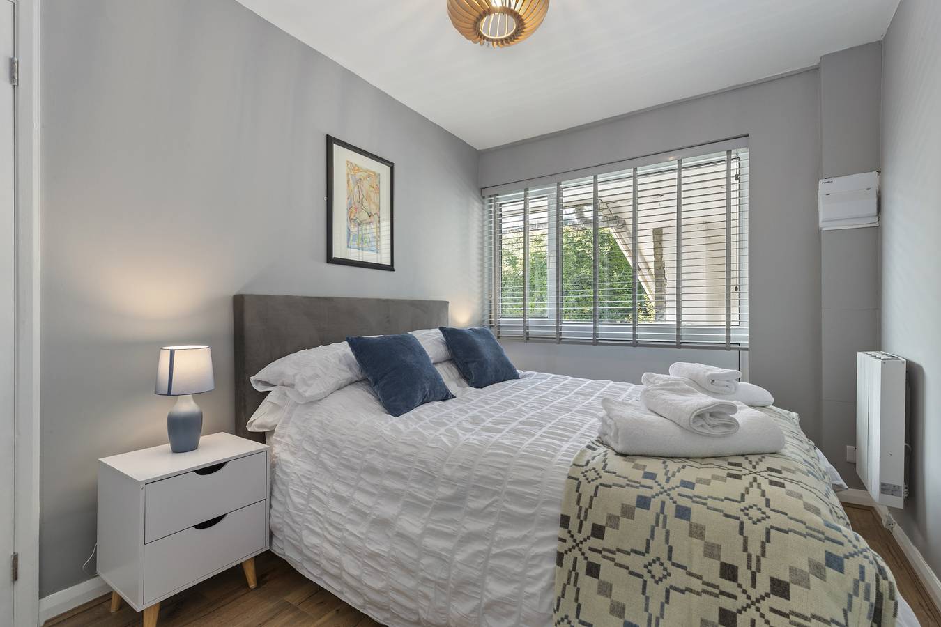 Entire apartment, 33 Beach Court - Direct Beach Access, Sea Views in Saundersfoot, Pembrokeshire