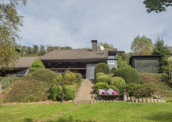 Vakantiehuis voor 6 personen, with Balkon/Terras and Terras as well as Tuin and Sauna in Niedersfeld
