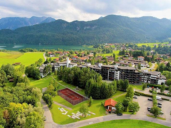 Ferienwohnung für 2 Personen, mit Balkon und Pool sowie Sauna in Füssen
