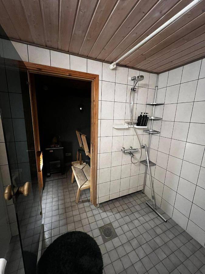 Location de vacances pour 5 personnes, avec jardin ainsi que jacuzzi et sauna à Ivalo - 2