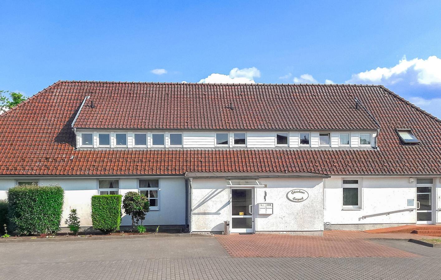 Ganze Ferienwohnung, Appartement am Strand mit Parkplatz und WiFi, 400m zum Strand in Hohen Wangelin, Mecklenburgische Seenplatte