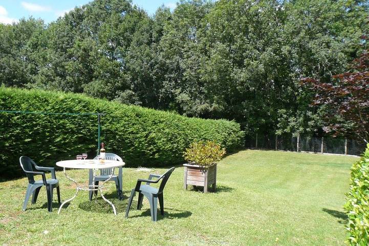 Gîte pour 2 personnes, avec jardin à Tursac - 4