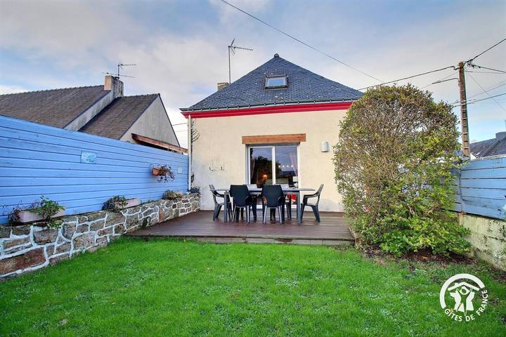 Gîte pour 8 personnes, avec jardin et terrasse, animaux acceptés à Riantec - 3