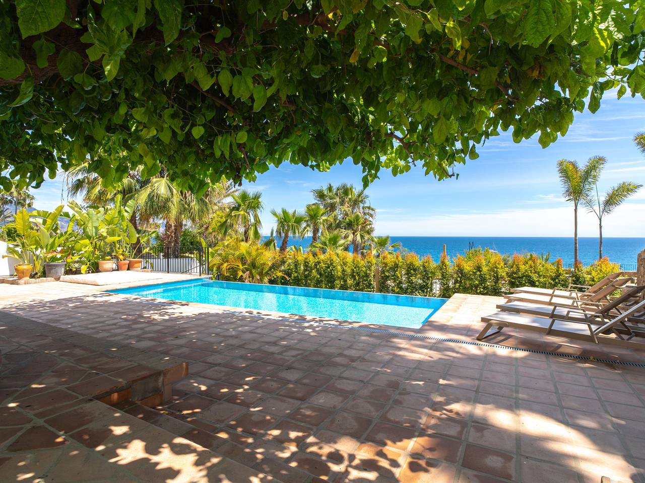 Seaside Villa in Nerja with Private Terrace in Nerja Centre, Nerja