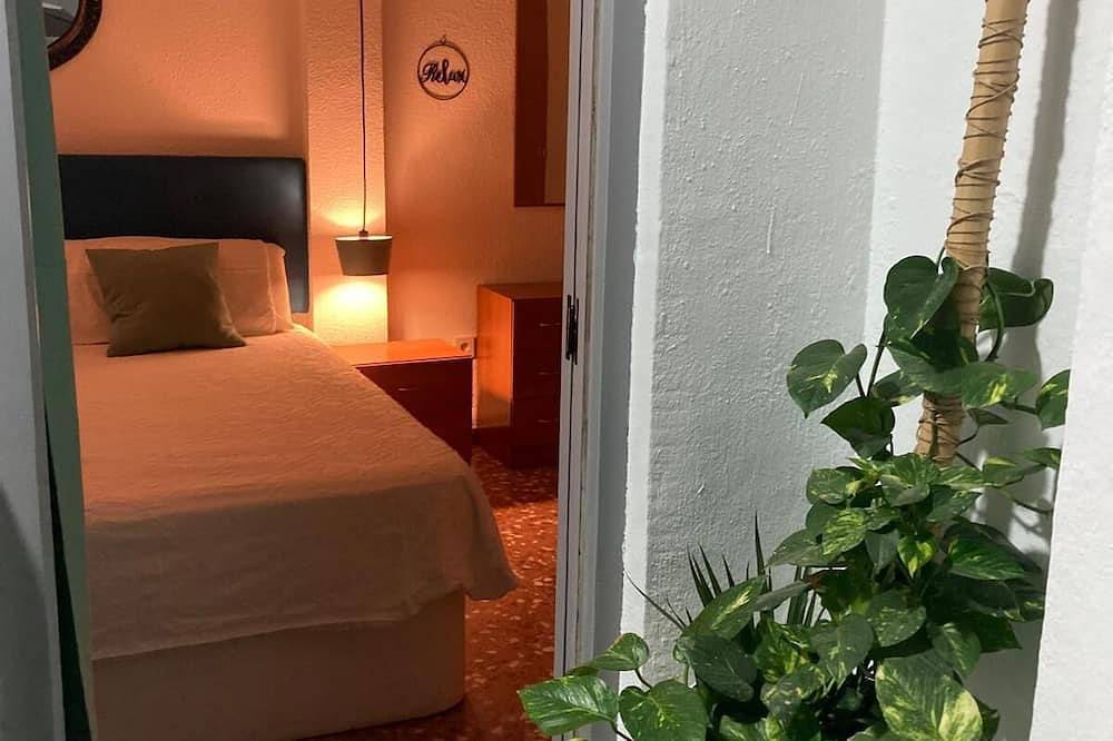 Apartamento entero, Family Apartment near Adda | Breakfast Included | Sleeps 7 in Campoamor, Alicante