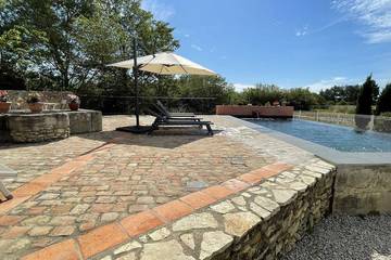 Location de vacances pour 2 personnes, avec jardin et piscine à Maraussan