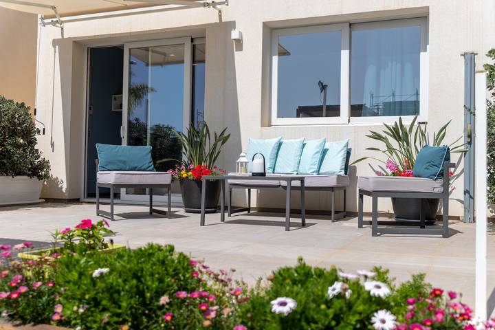 Appartement entier, Appartement avec vue sur piscine, Wi-Fi et climatisation in Ragusa, Province de Ragusa