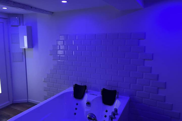 Gîte pour 2 personnes, avec jacuzzi à La Farlède - 3