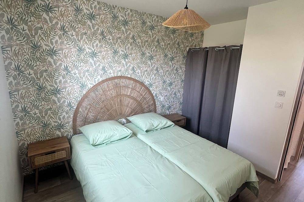 Gîte Lola tout confort 6 personnes in Saint-Georges-de-la-Rivière, Côte de la Déroute