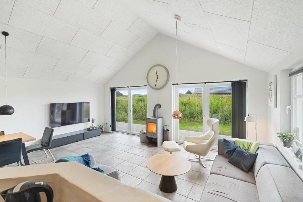 Modernes Reetdachhaus für 8 Personen mit Sauna und Whirlpool in Hvide Sande, Holmsland Klit