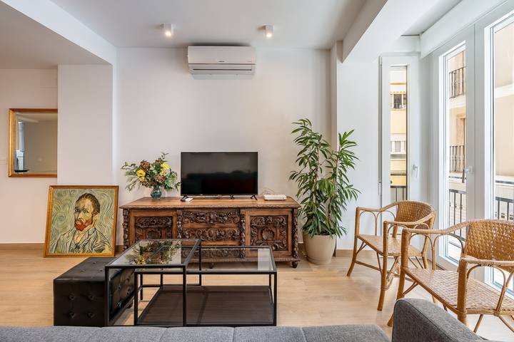 Ganze Wohnung, Ferienwohnung 'Precioso' mit privater Terrasse, WLAN und Klimaanlage in Centro-Sagrario, Granada
