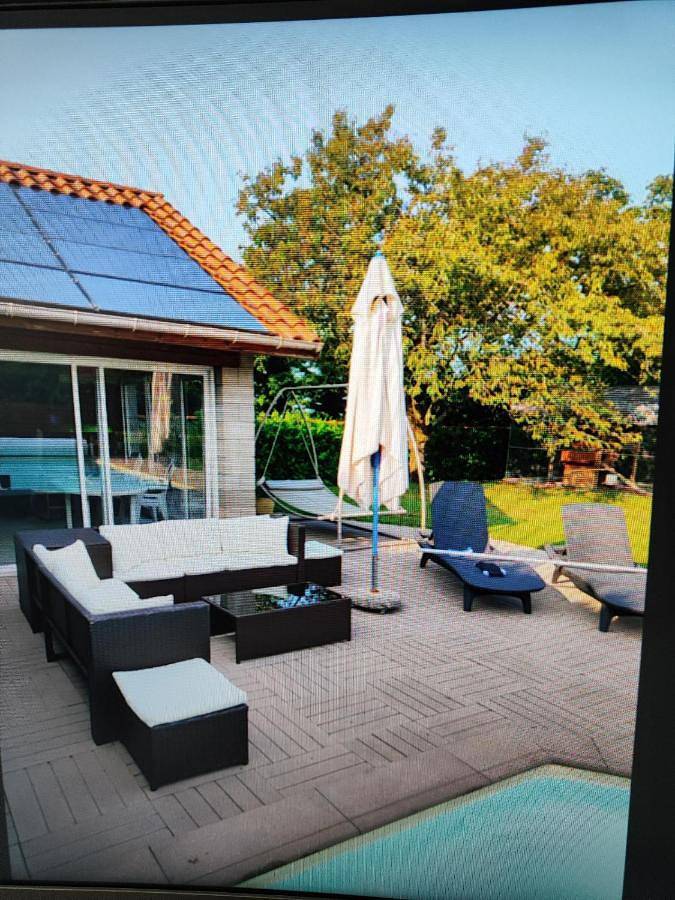 Gîte pour 4 personnes, avec terrasse et piscine à Aubiat - 3