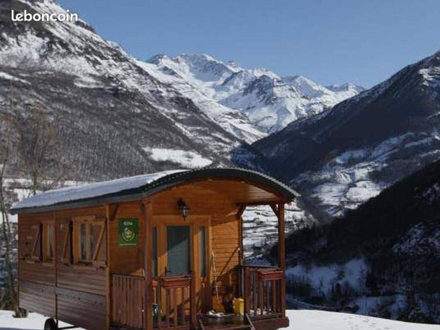 Camping Les Tilleuls - Tiny house 4 personnes - Roulotte Rhododendron 18 m² in Gèdre, Parc national des Pyrénées