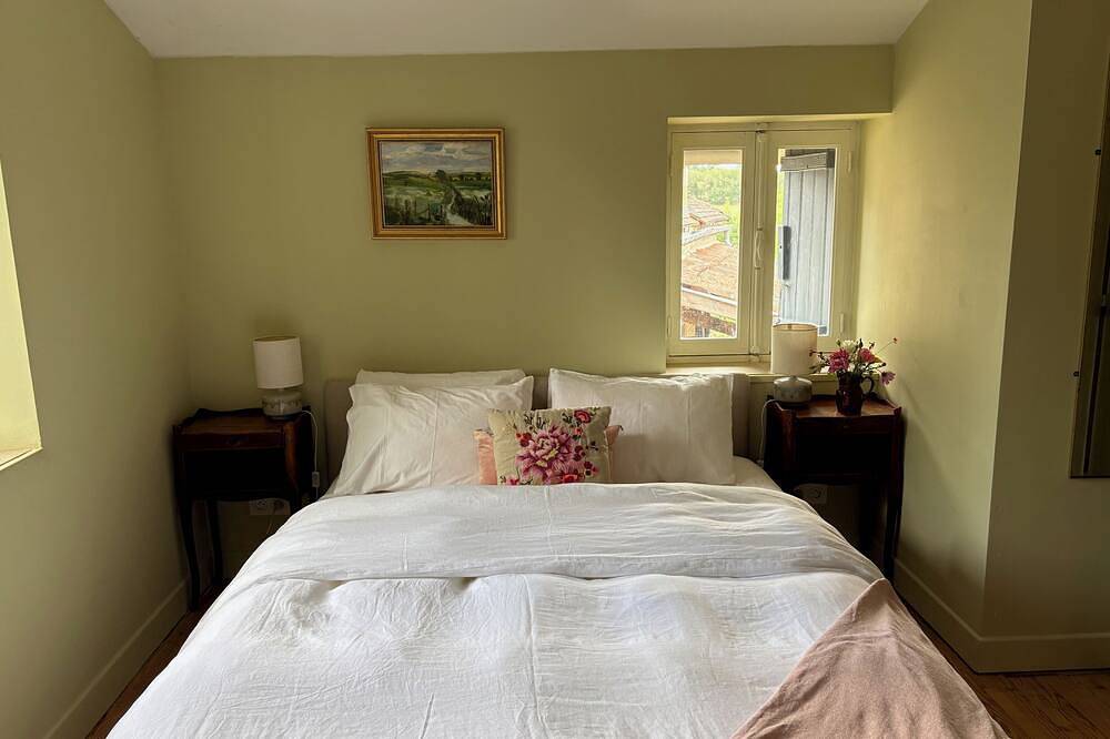 Stylish 1-bed cottage in beautiful countryside - Le Cerisier in Caylus, Tarn-et-Garonne