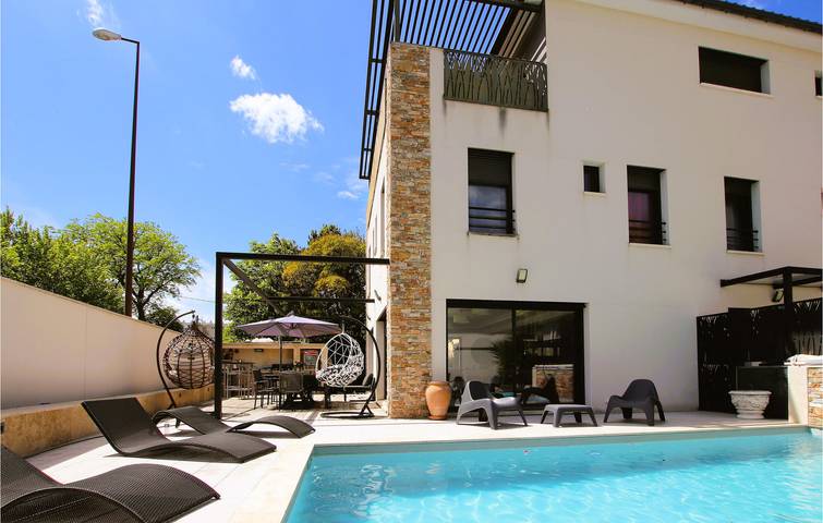 Feriehus for 8 personer i Avignon