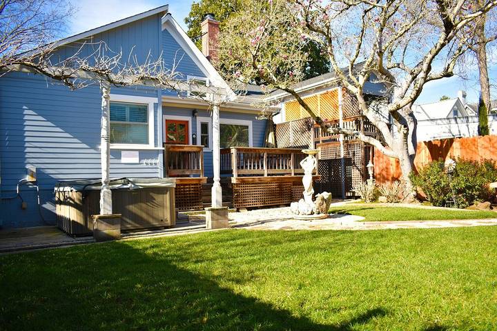 Location de vacances pour 7 personnes, avec jacuzzi ainsi que jardin et balcon à Napa - 3