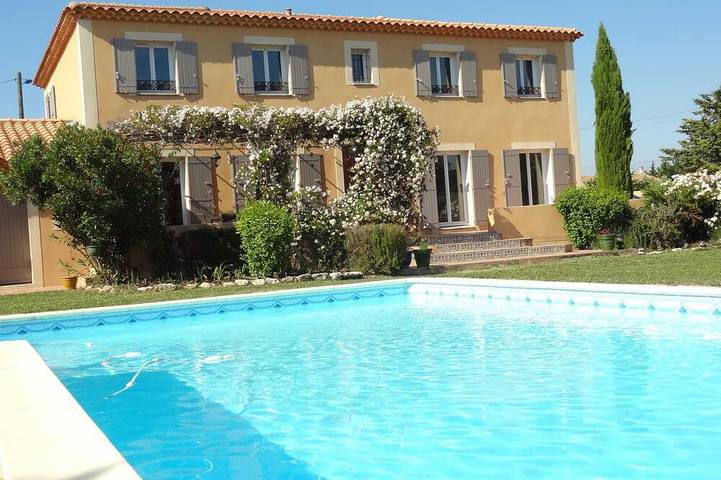 Holiday home for 10 people, with garden - 1