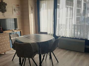 Gîte pour 4 personnes, avec terrasse, animaux acceptés dans Les Carroz