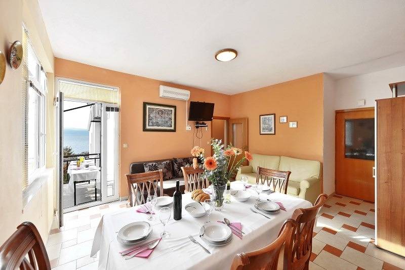 Cały apartament, Apartament w Lokva Rogoznica z Widok na morze, balkon, Klimatyzacja (4184-4) in Celina, Omiš-Riviera