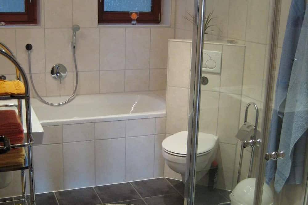 Ganze Wohnung, Ferienwohnung Mathes in Annweiler, Südliche Weinstraße