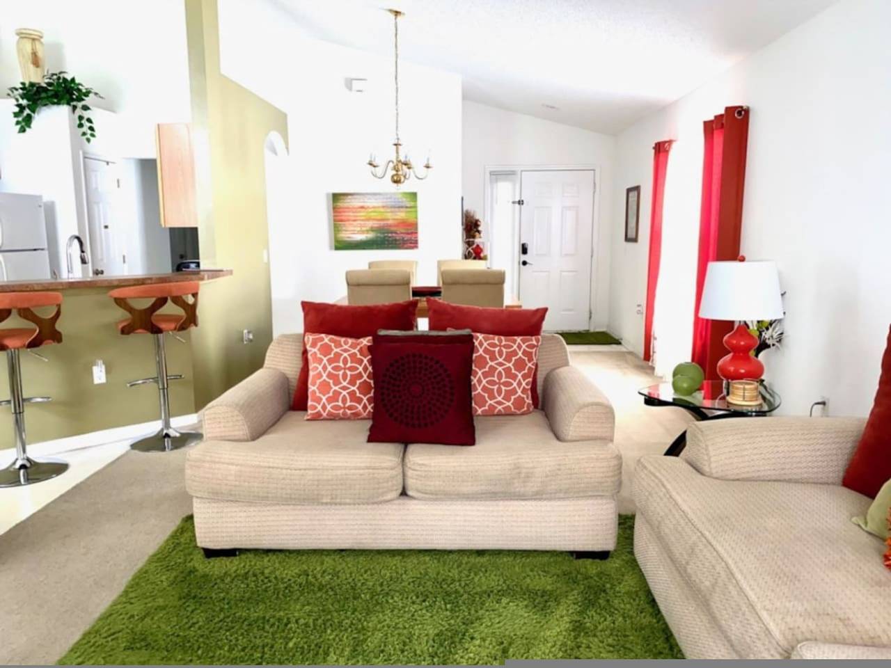 Lagoon Retreat | 4-Bedroom Villa with Vaulted Ceilings & Private Pool in Haines City, Zentral Florida