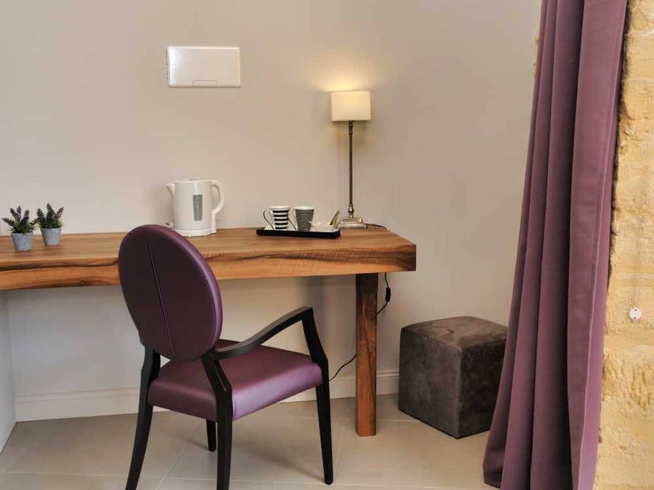 Chambre Lilas – Charme naturel et confort in Carsac-Aillac, Périgord Noir