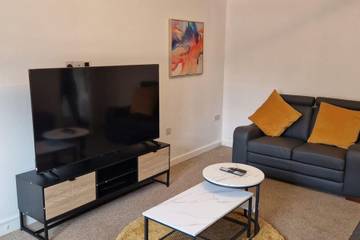 Holiday Rental for 8 People in Peterborough, East of England, Photo 1