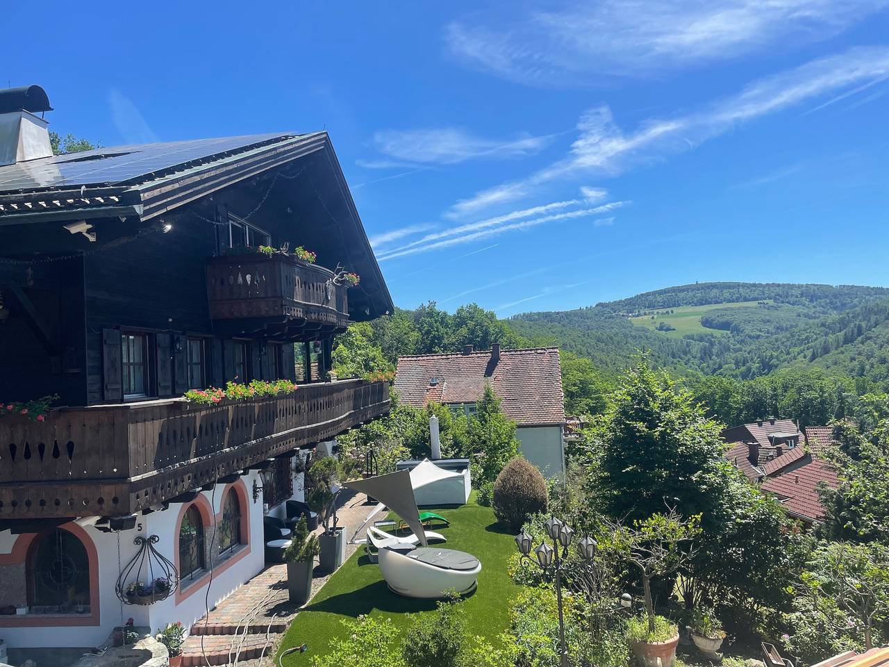 Apartamento entero, Apartamento "Weiser Hirsch" en el Chalet Burgblick in Weilrod, Hochtaunuskreis