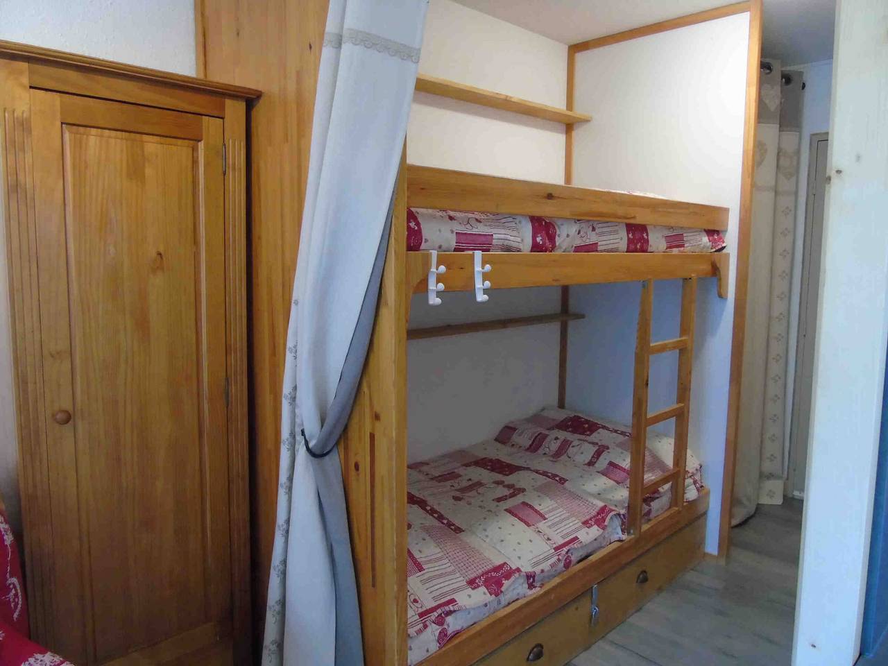 Estudio entero, Estudio acogedor para 4 personas a 50m del telecabina y comercios en Valfréjus in Valfréjus, Modane