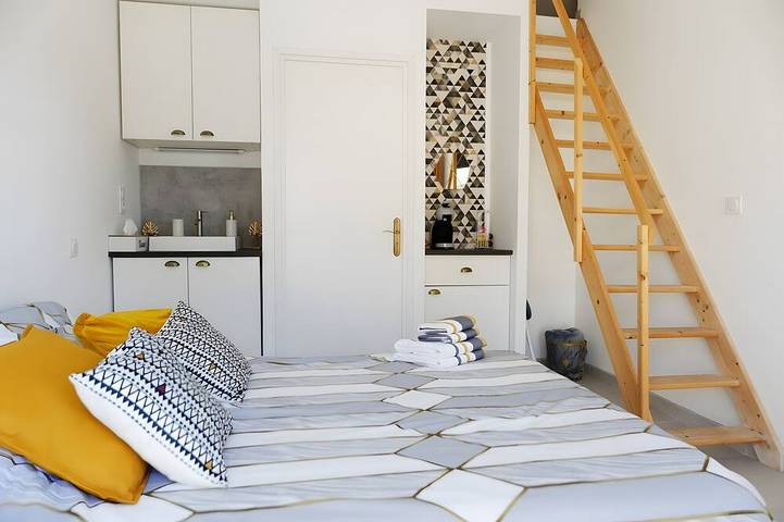 Location de vacances pour 12 personnes, avec terrasse ainsi que jacuzzi et jardin, animaux acceptés à Saint-Savin (Gironde) - 2