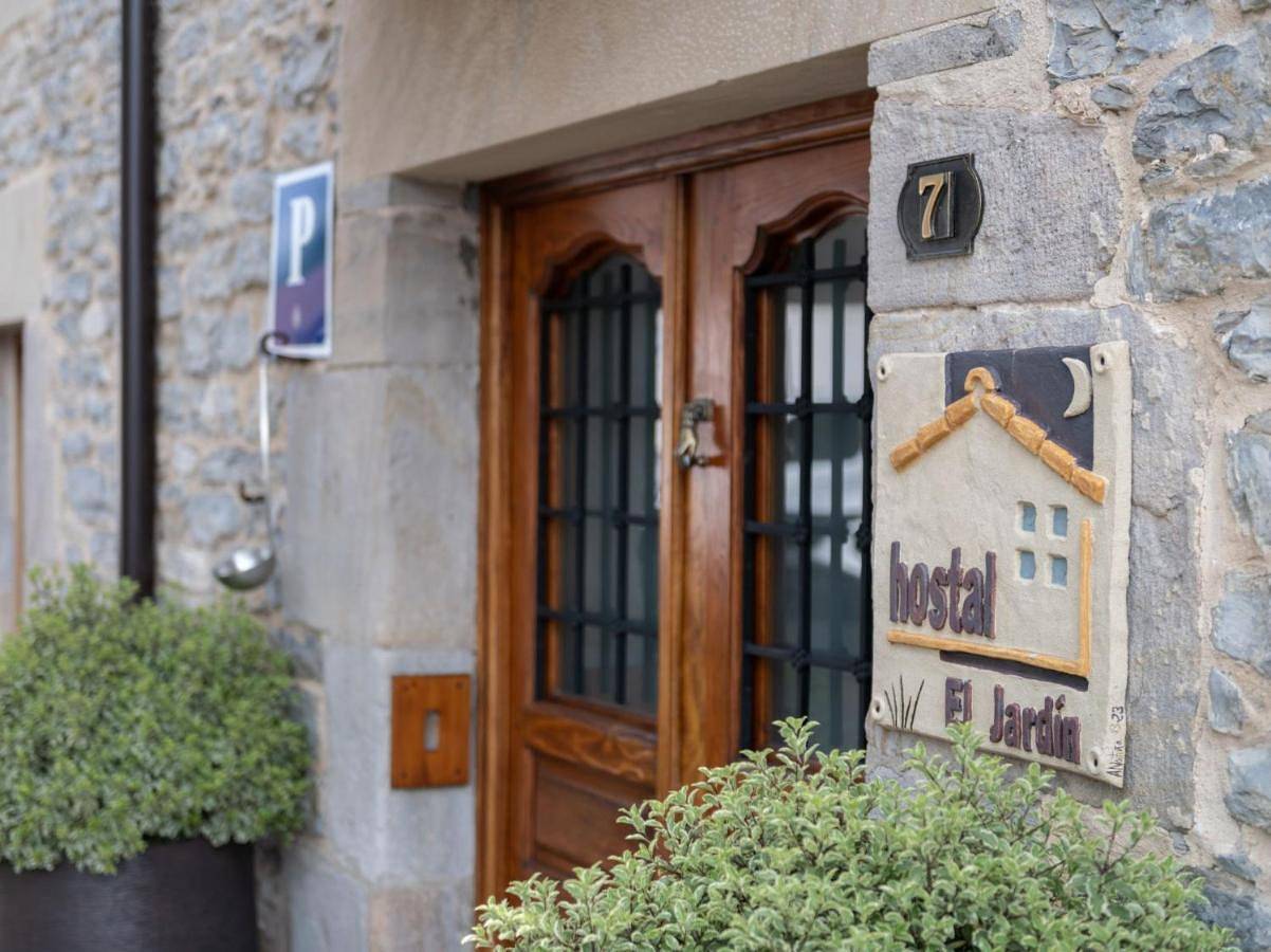 Double Room in Vitoria-Gasteiz, Cordillera Cantábrica